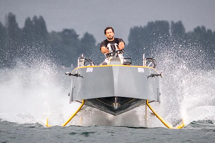 According to Hydros, the HY-X is capable of 30 kn