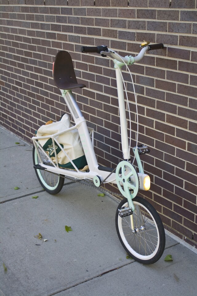 Etta is claimed to offer users a more comfortable, natural ride whilst also providing better all-round visibility and a built-in storage compartment