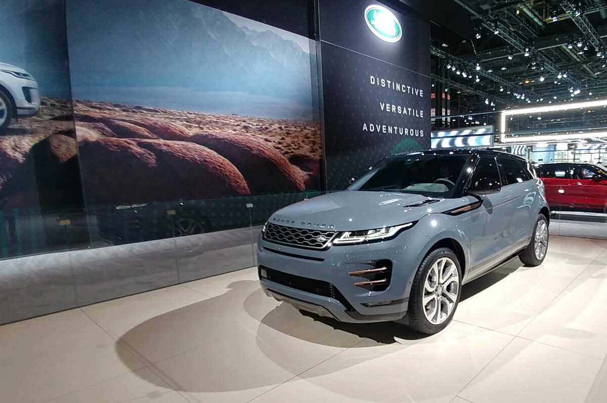 Unveiled at the Chicago Auto Show was the price tag for the new 2020 Land Rover Evoque