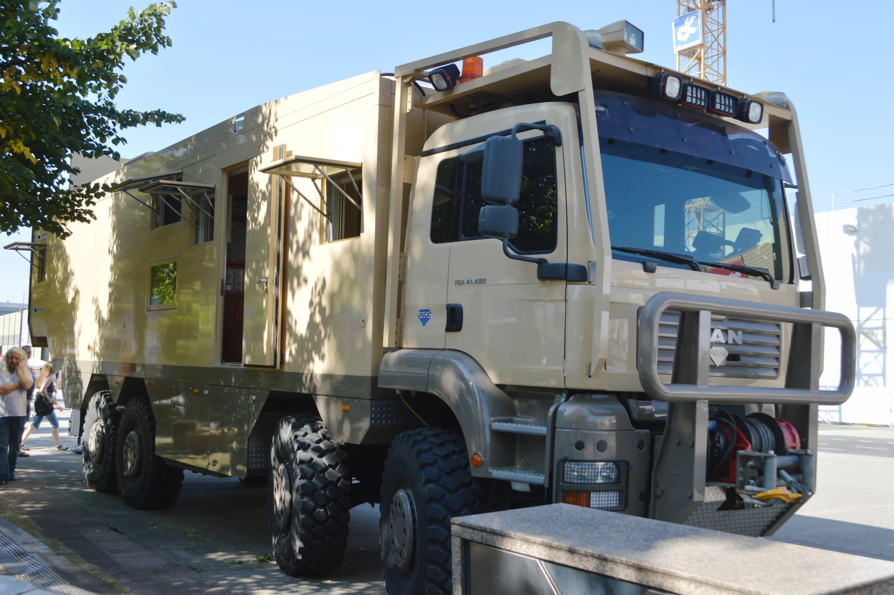 The MXXL 24 AH includes a master bedroom and bunk room