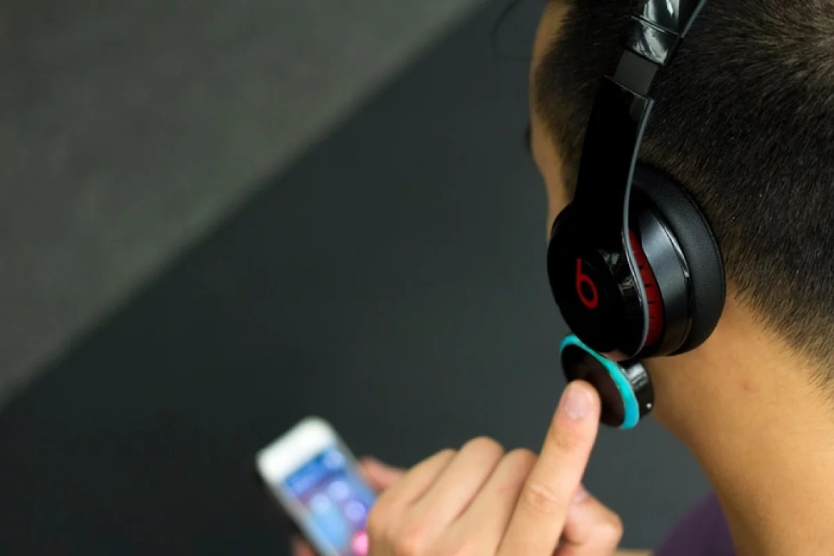 The Spiro X1 Bluetooth adapter from Daniel Greenberg and his team of fellow High School students