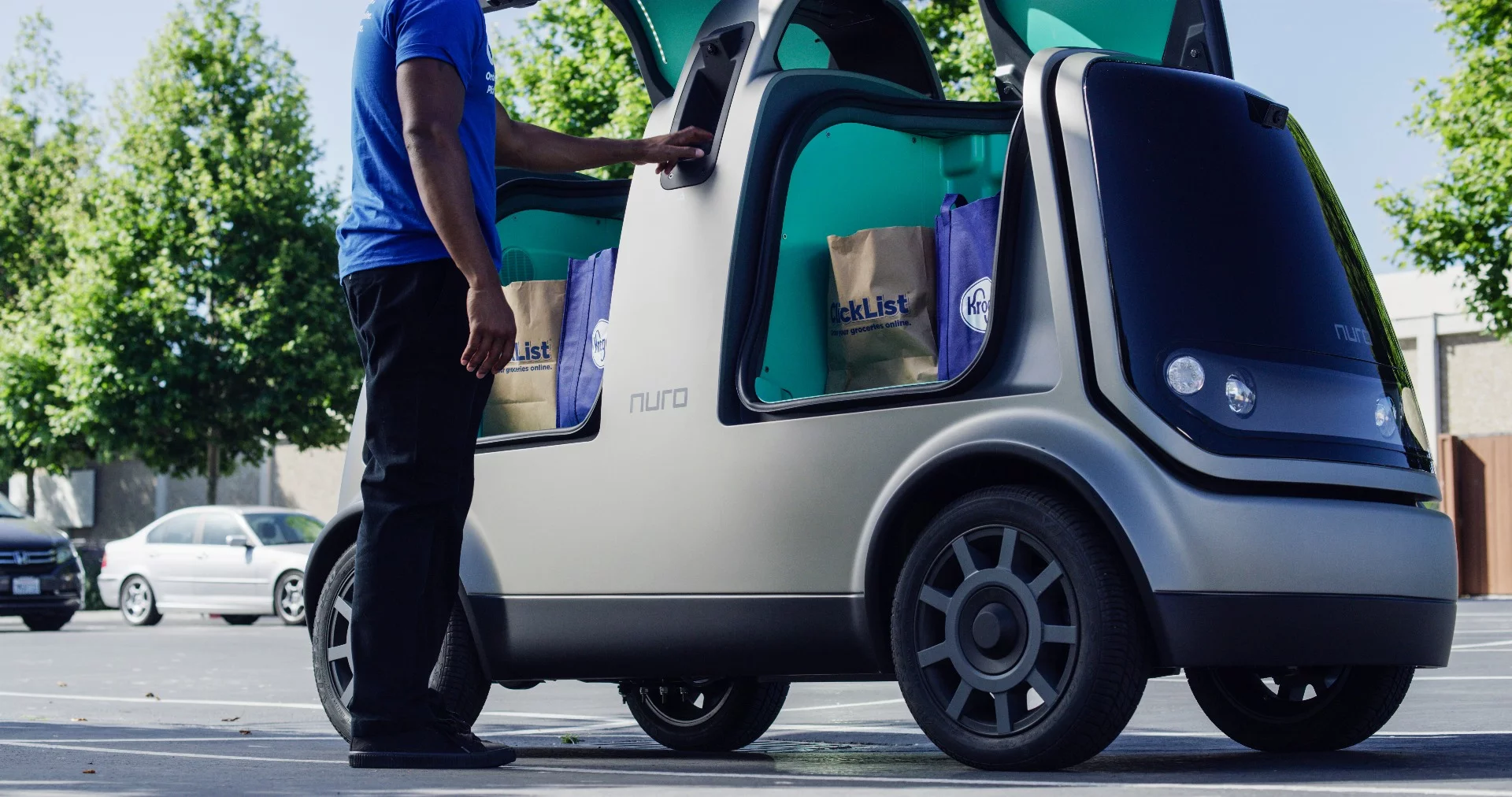 This kind of unmanned grocery delivery system will be tested later this year