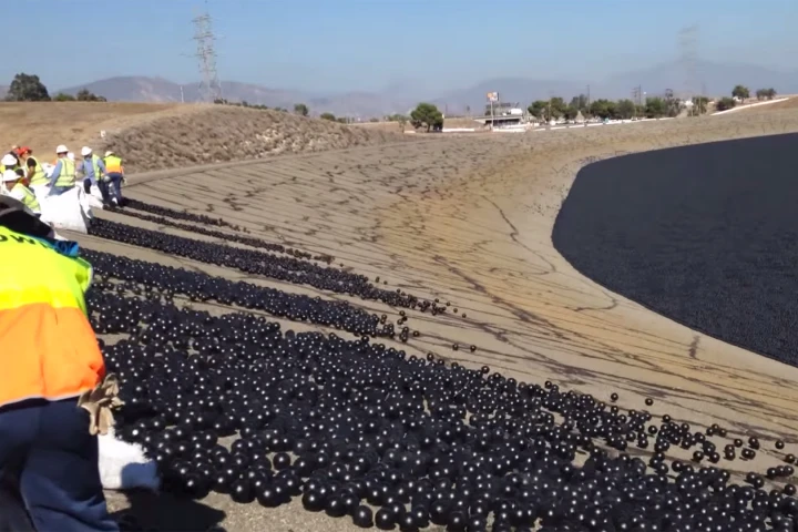 City officials releasing 20,000 shade balls into the LA Reservoir