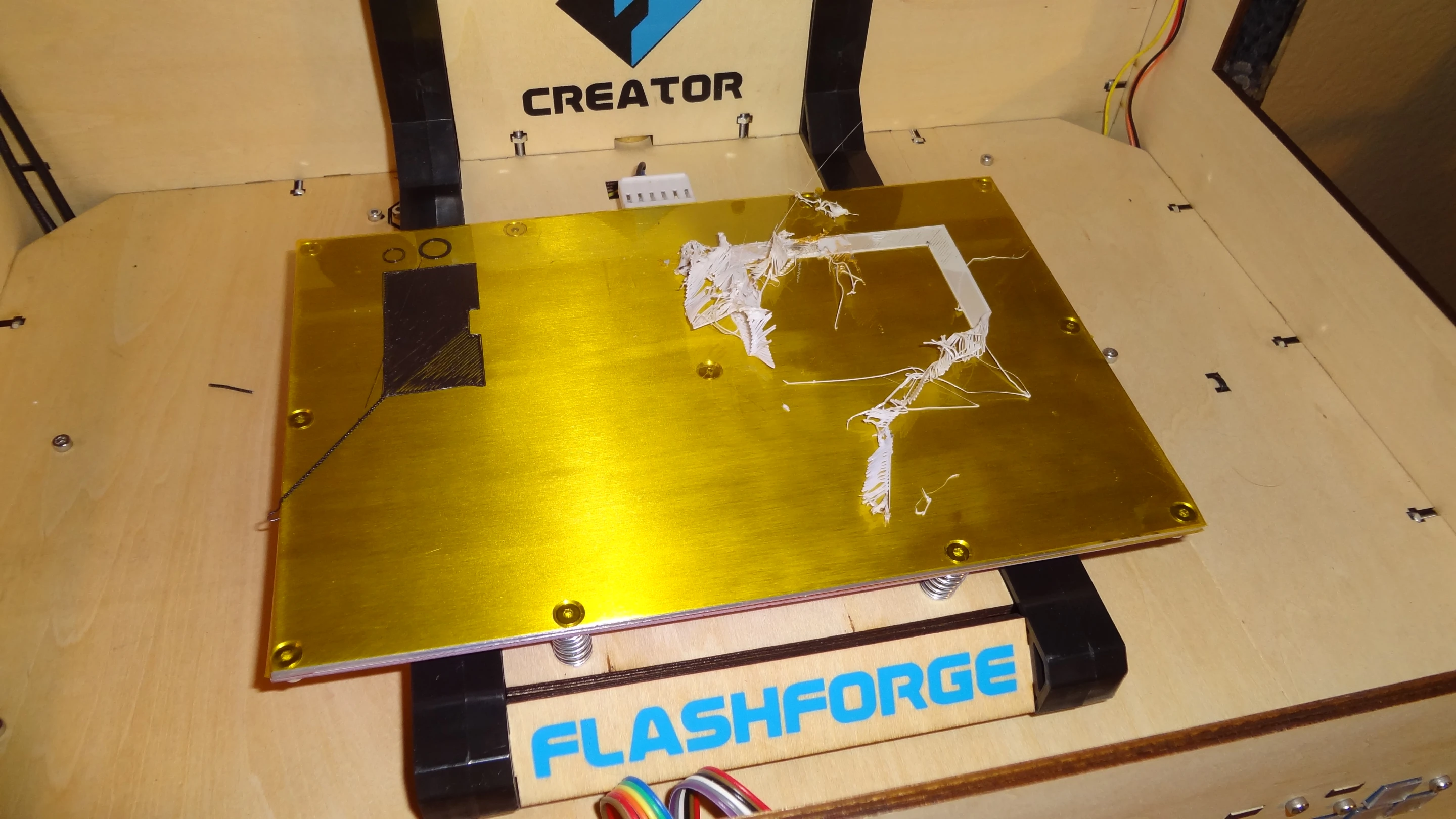 Another picture of when 3D printing goes bad. This print came unstuck from the platform (Photo: Gizmag)