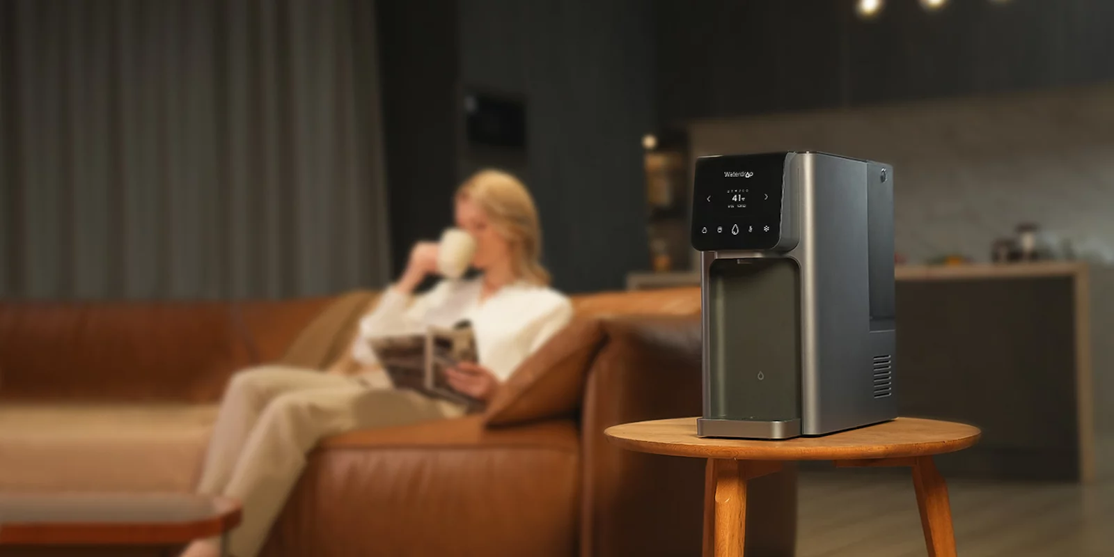 The Waterdrop A1 has a simple-to-use OLED screen