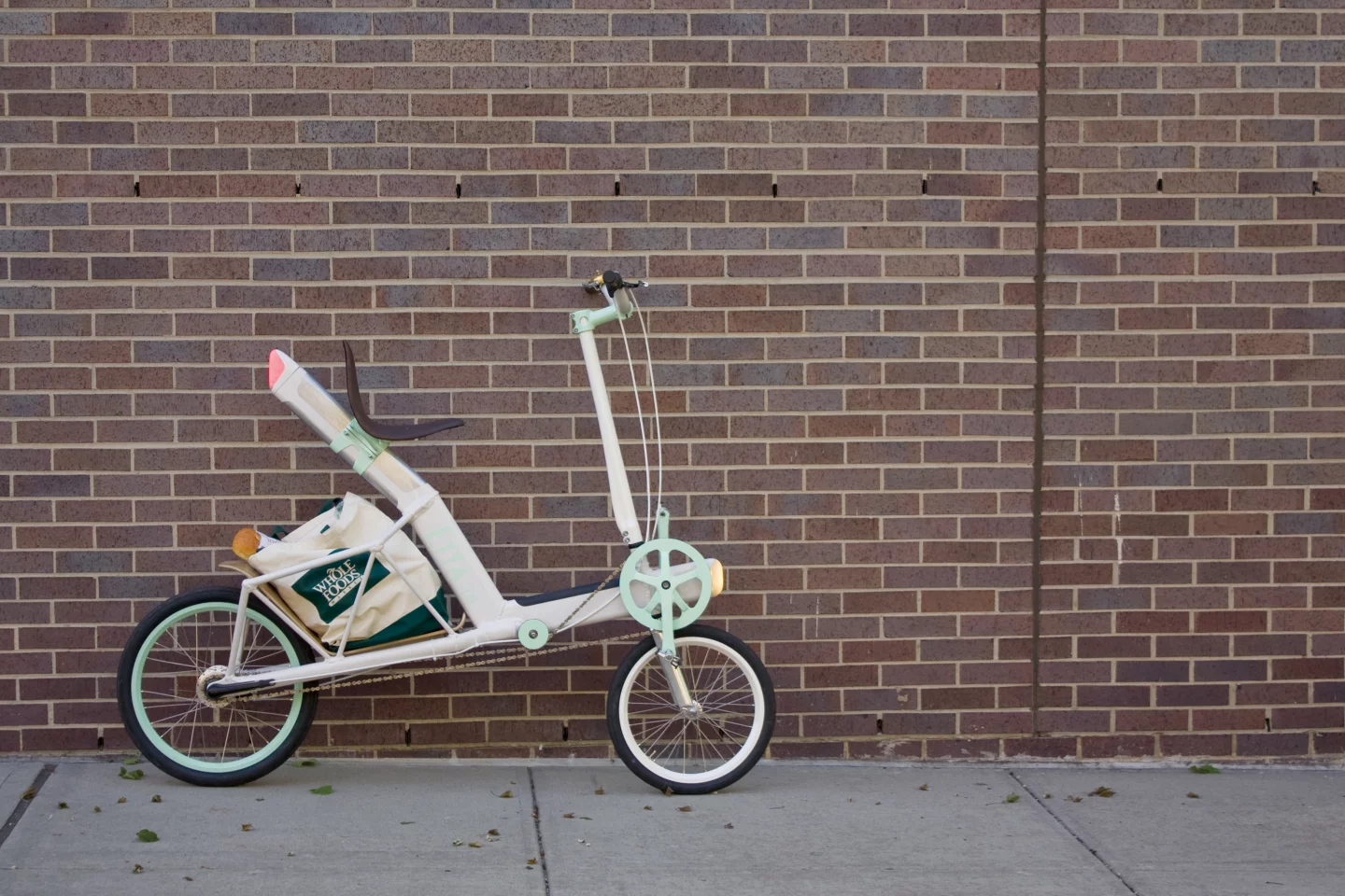 The Etta semi-recumbent cargo bike designed by Nick Foley