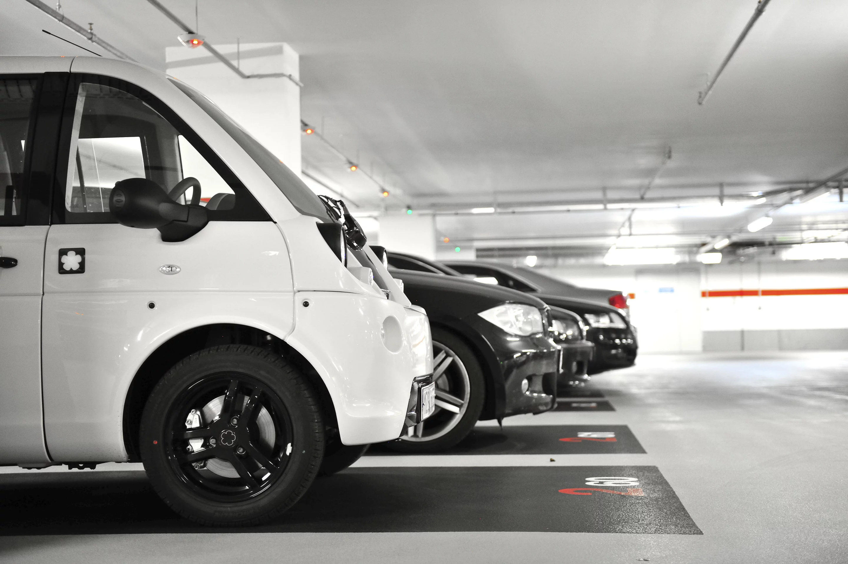 The mia's length of 9.4 feet and tight turning circle of 14 feet makes it quite the parking and maneuvering performer