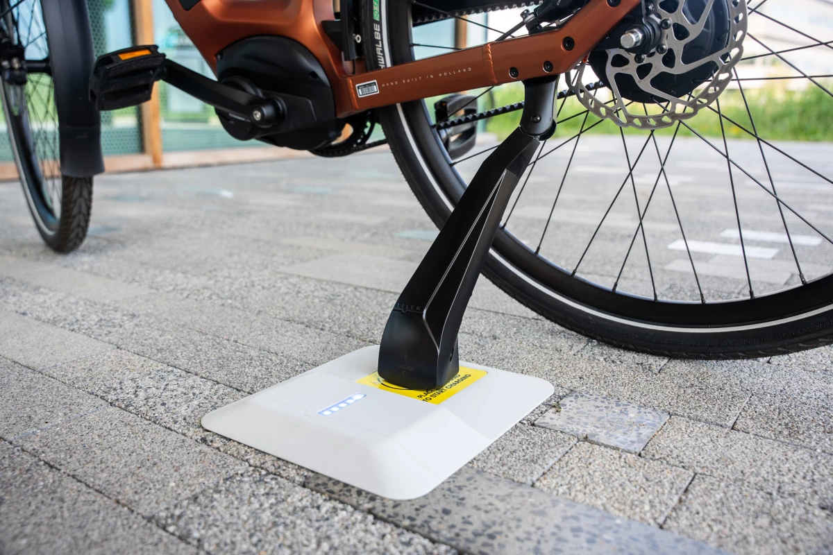 Wireless charging pads make phone charging more convenient, the Tiler Compact aims to do the the same for ebikes