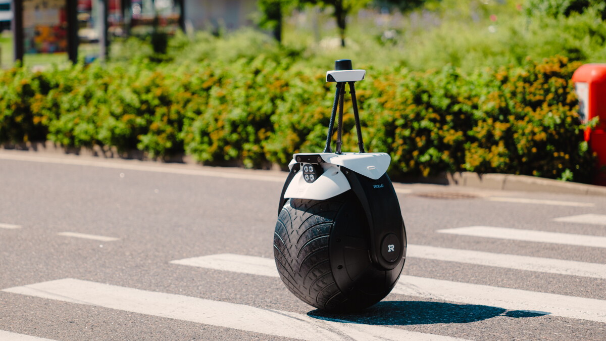 Mono-wheel security bot foretells a future of digital snitching