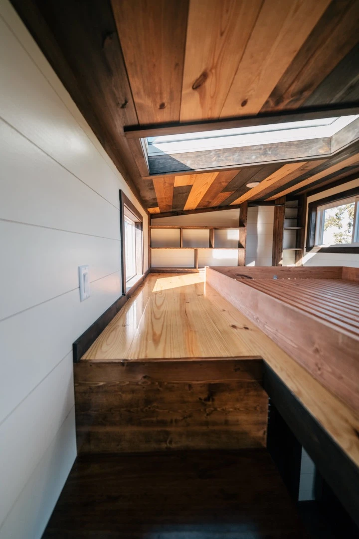 The Silhouette's bedroom includes a queen-size bed