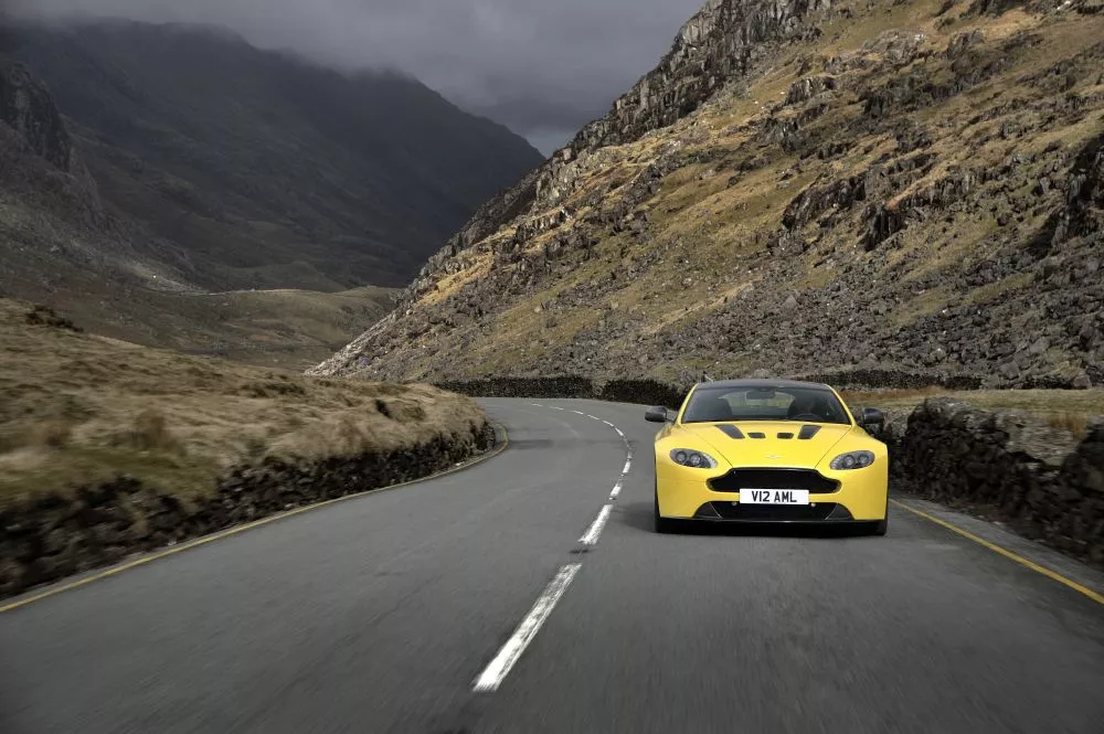 Vantage S uses a new steering system, new suspension bits and a very angry, animalistic exhaust system stolen from the One-77 hybrid