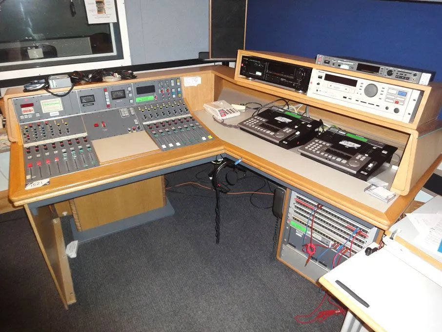 Lot 1521 - an Audix stereo mixing desk