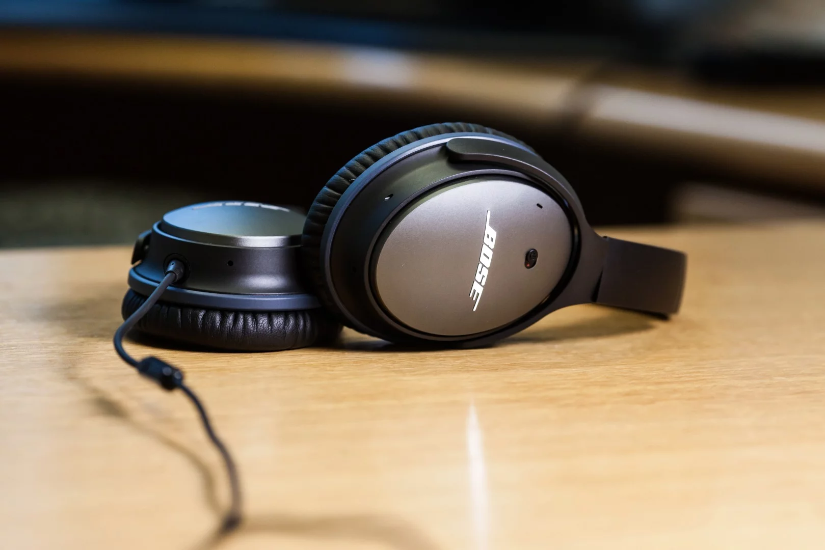 Bose's QuietComfort 25s headphones boast fantastic noise-cancelling and high quality audio