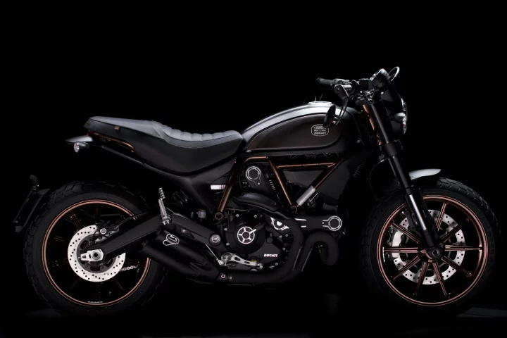 Italia Independent Ducati Scrambler limited edition – unit number 1077 or 1077
