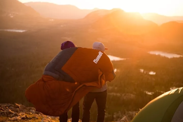 Just select your desired temperature for each of the three heated sections, and sensors in the Bundl sleeping bag will monitor and regulate the heat