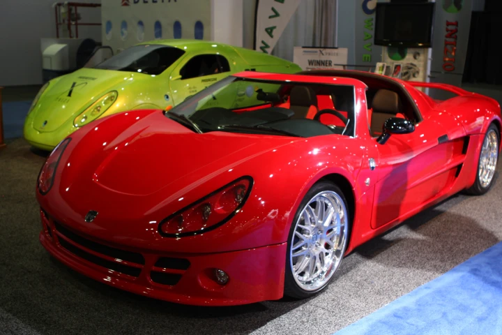 Li-ion Motor's Inizio and Wave II EVs
