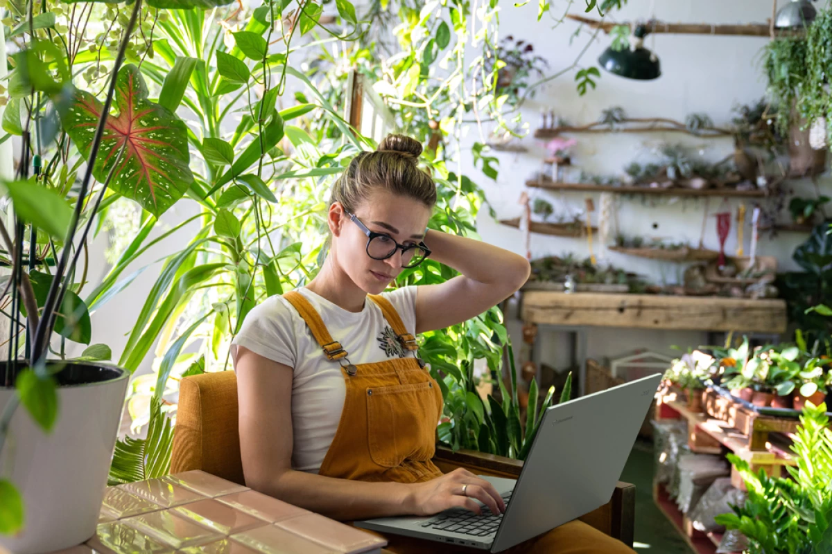 The Chromebook Vero 514 has been constructed using recycled plastic, features components that can be recycled at the end of their useful lives, and can be upgraded and repaired by the user