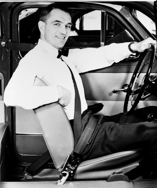 Volvo P544 and the 3-point seat belt