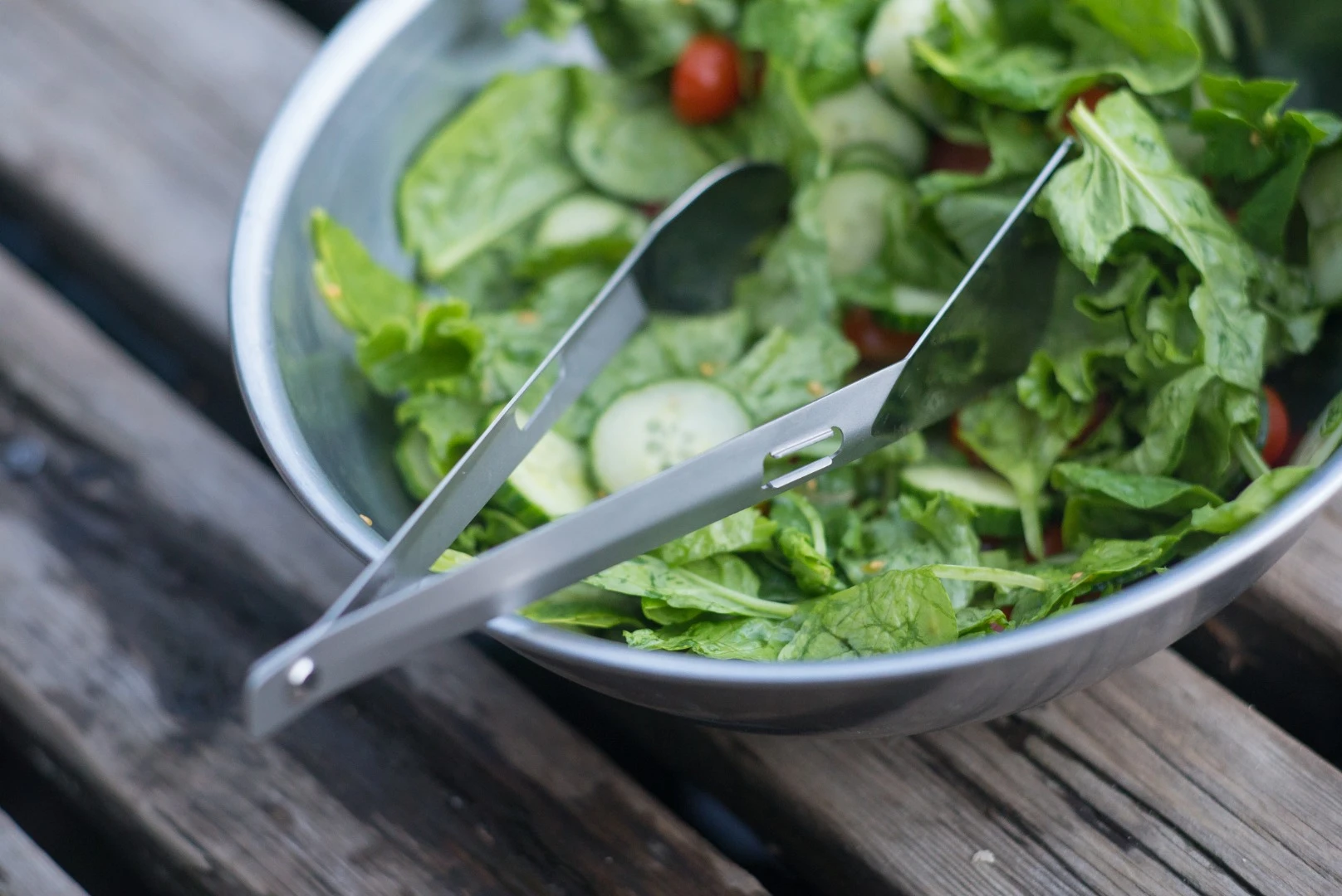 The Splitter is a simple multi-use utensil that cuts down on kitchen clutter at camp and packs up snugly when not in use