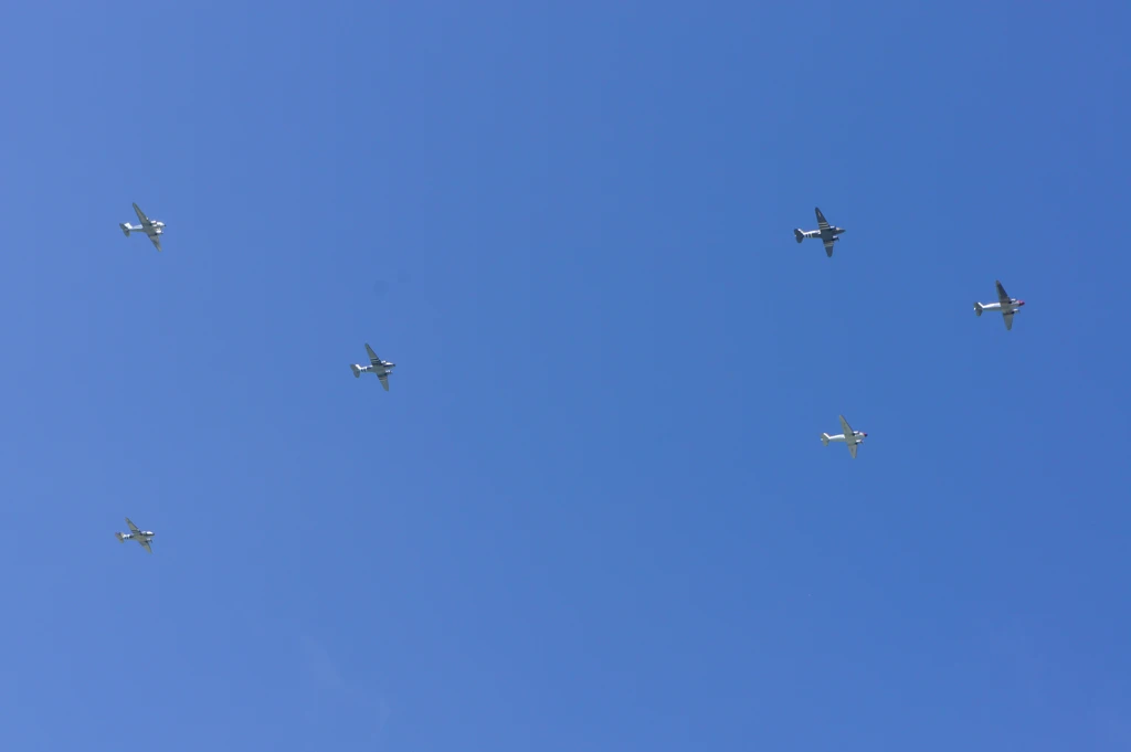 The largest formation of DC-3s assembled in decades