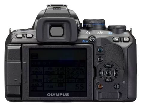Olympus E-620 - 2.7 inch LCD screen