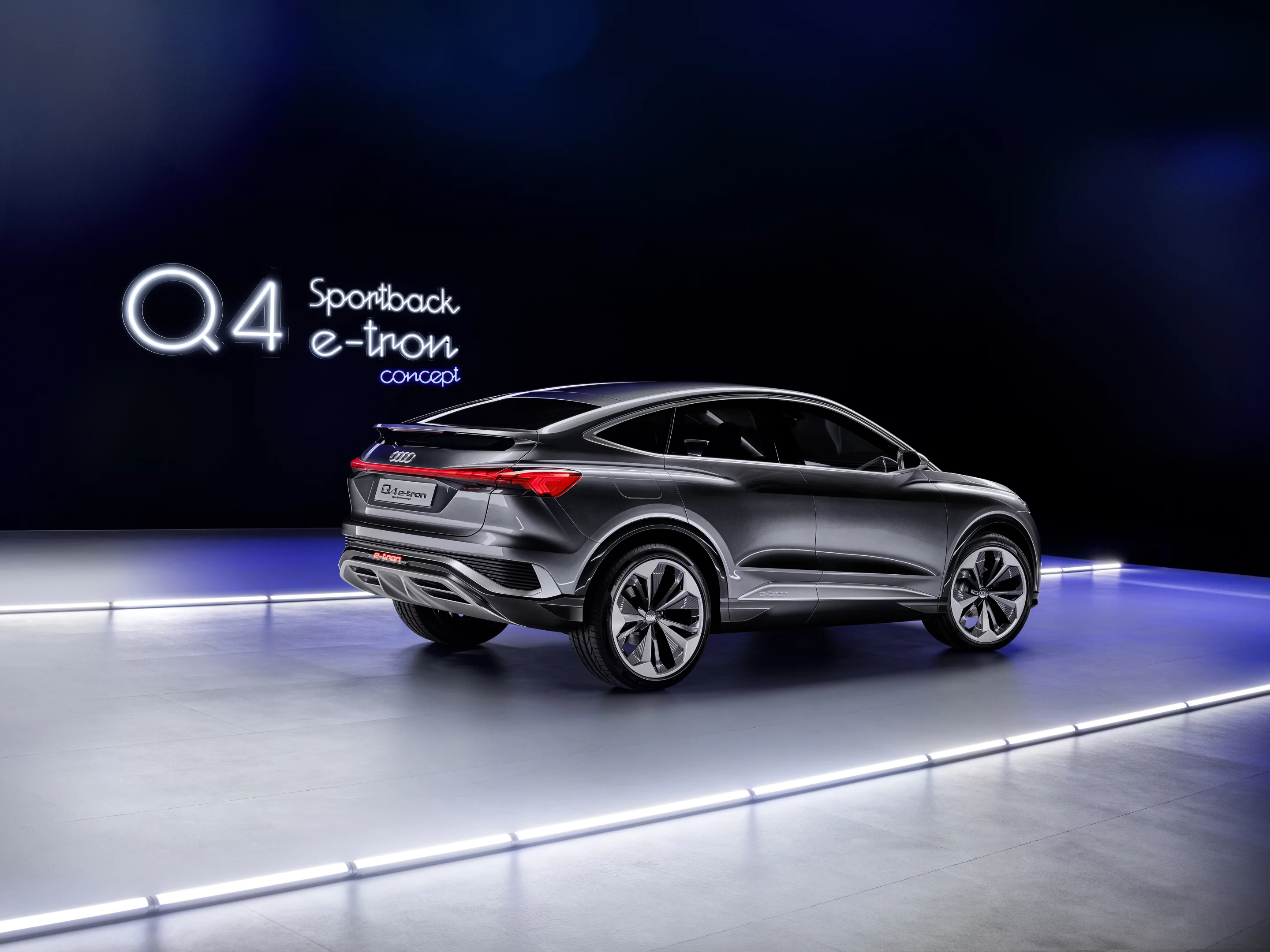 Audi Q4 Sportback e-tron concept