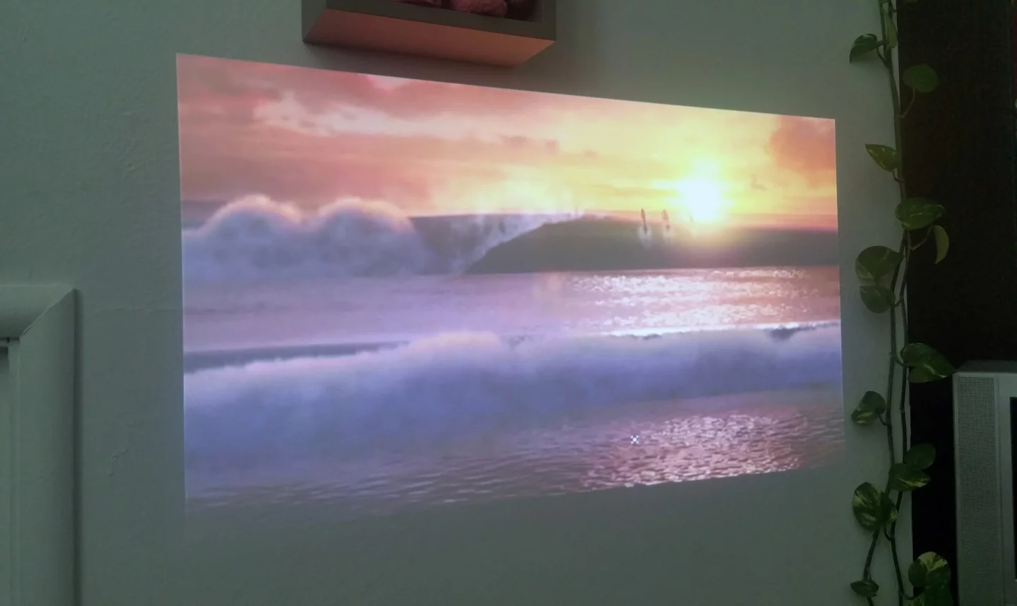 The JmGO View has red running a little dark, with magenta and fuschia slightly nudging towards purple