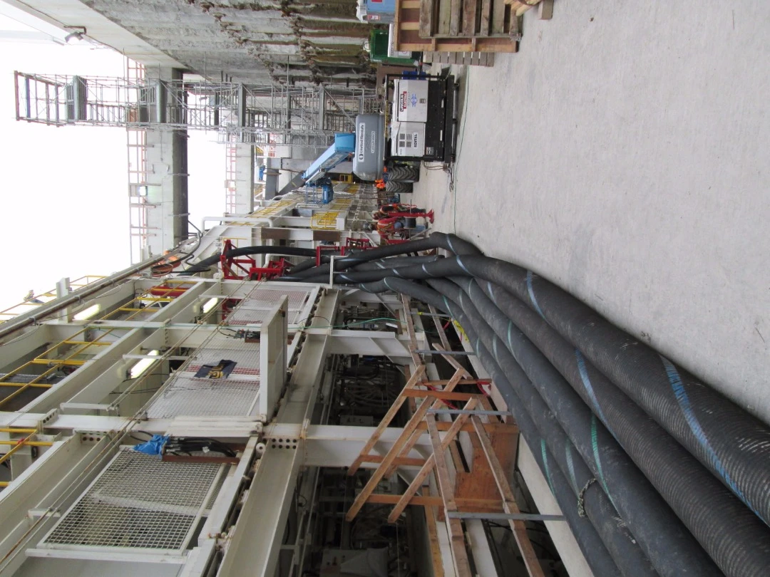 Service cables for Bertha