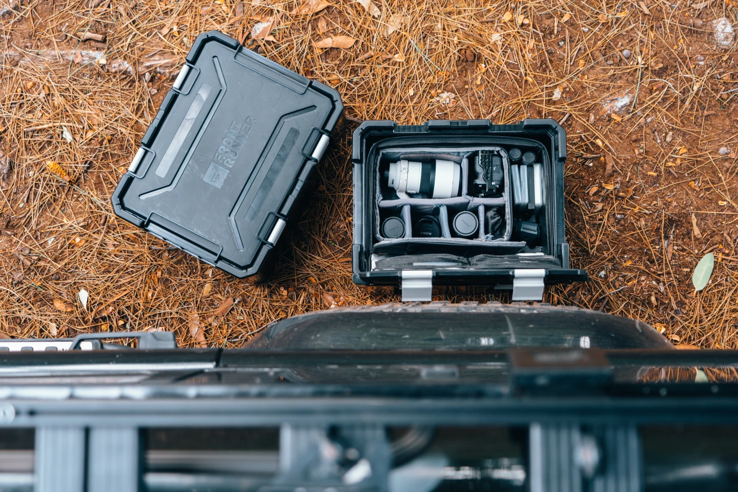 Front Runner Wolf Pack Pro with available organizer and camera gear