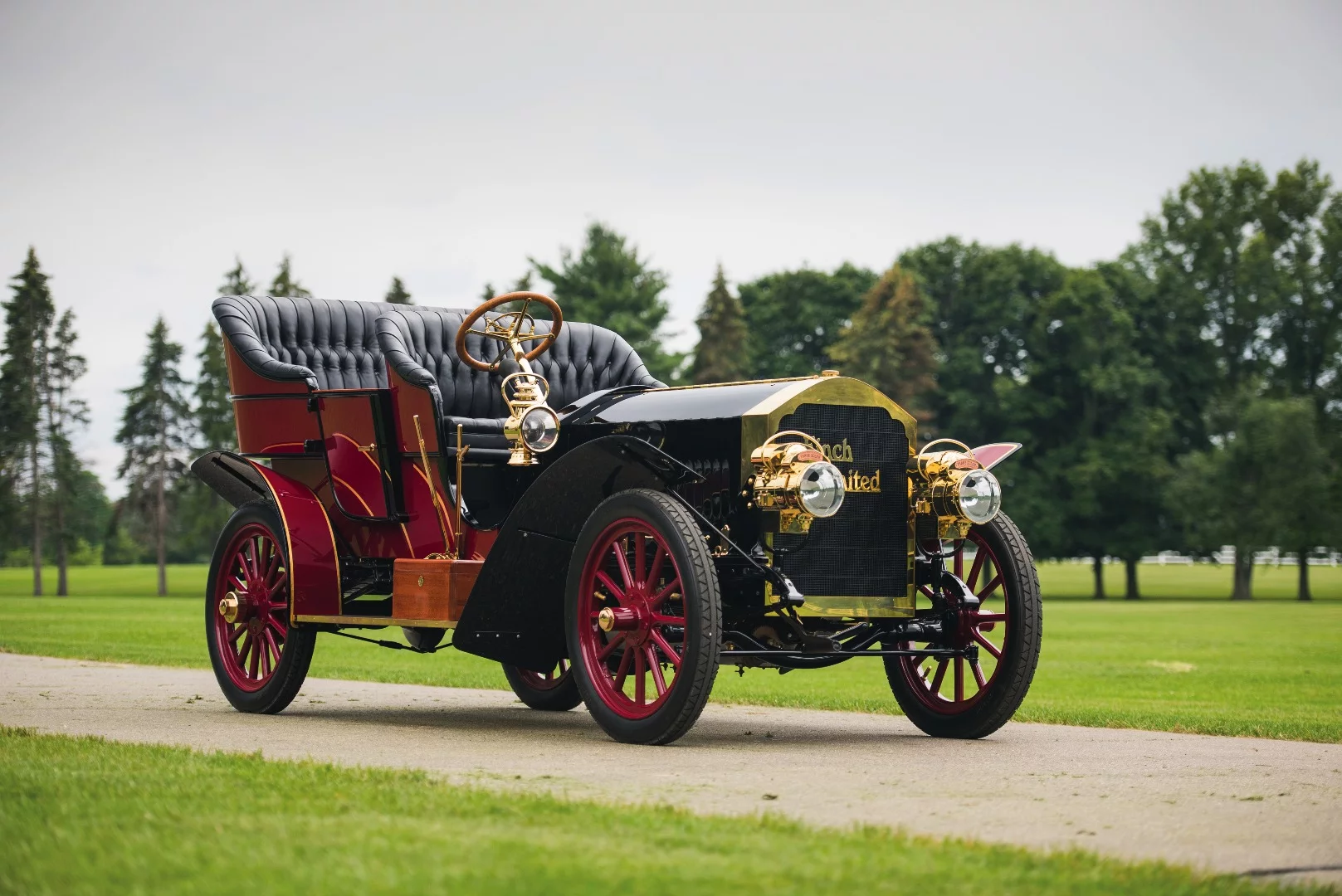 This 1905 Pungs-Finch Finch Limited Touring is estimated to sell for between $750,000 and $1,000,000