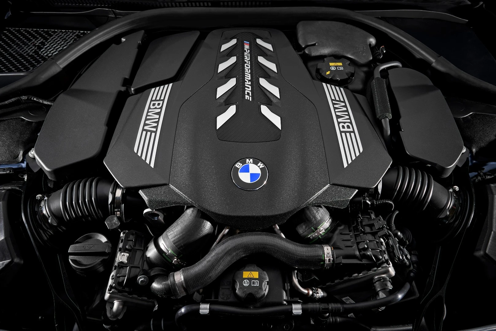 The new BMW 8 Series Coupe will be introduced first as the M850i xDrive, premiering the latest TwinPower Turbo V8 engine