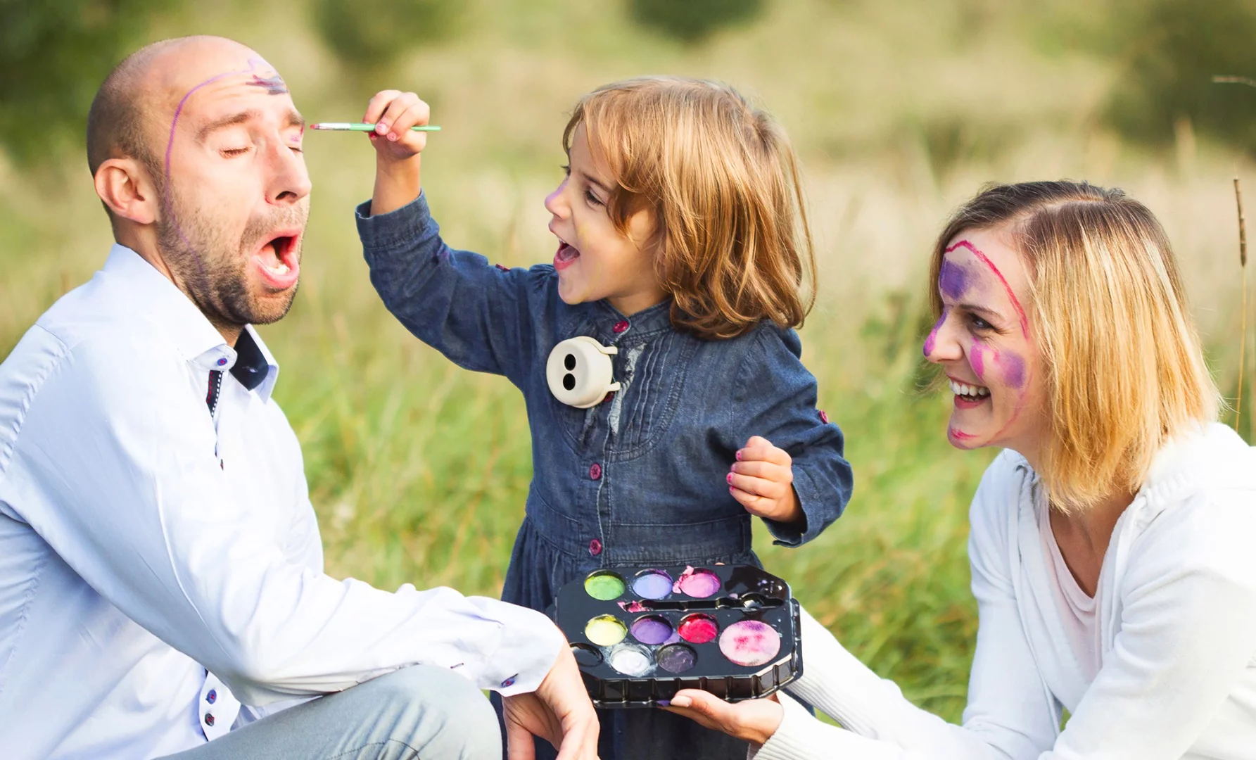 The Benjamin Button camera is a smart video camera which automatically picks and edits family moments