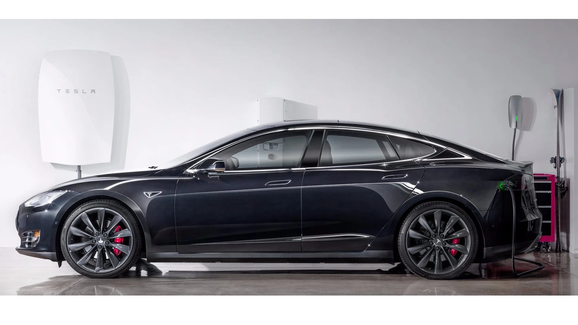 Panasonic will manufacture photovoltaic cells and modules for use with Tesla's Powerwall and Powerpack energy storage offerings