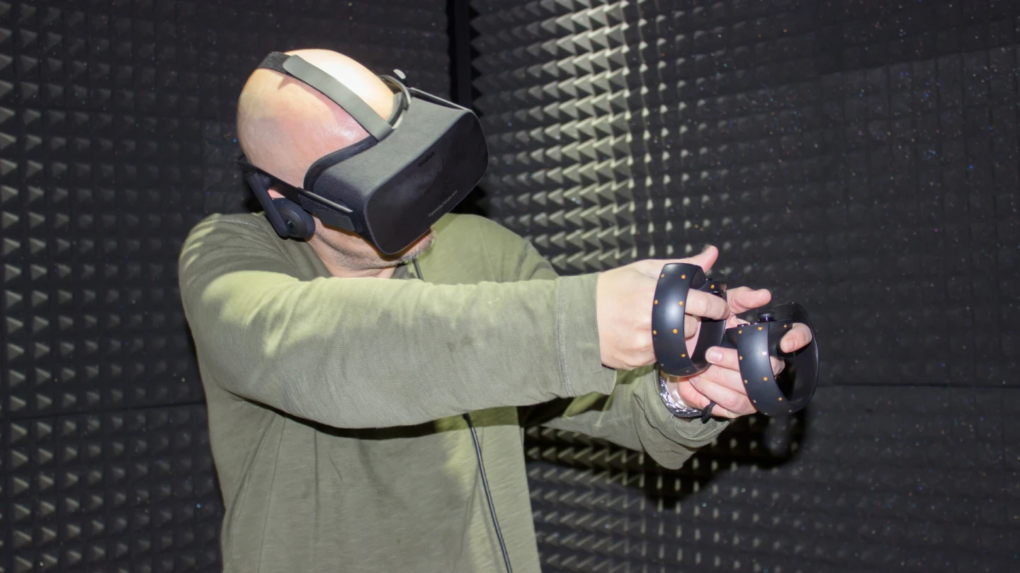 Oculus Rift headset, with Oculus Touch controllers