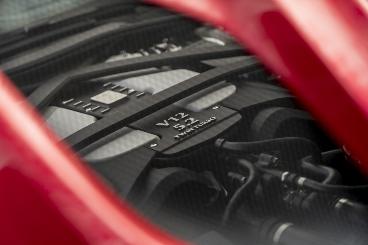 DBS Superleggera features a 5.2-liter twin turbo V12