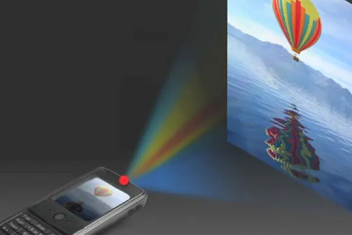 The EPFL/Lemoptix projector could be incorporated into smartphones