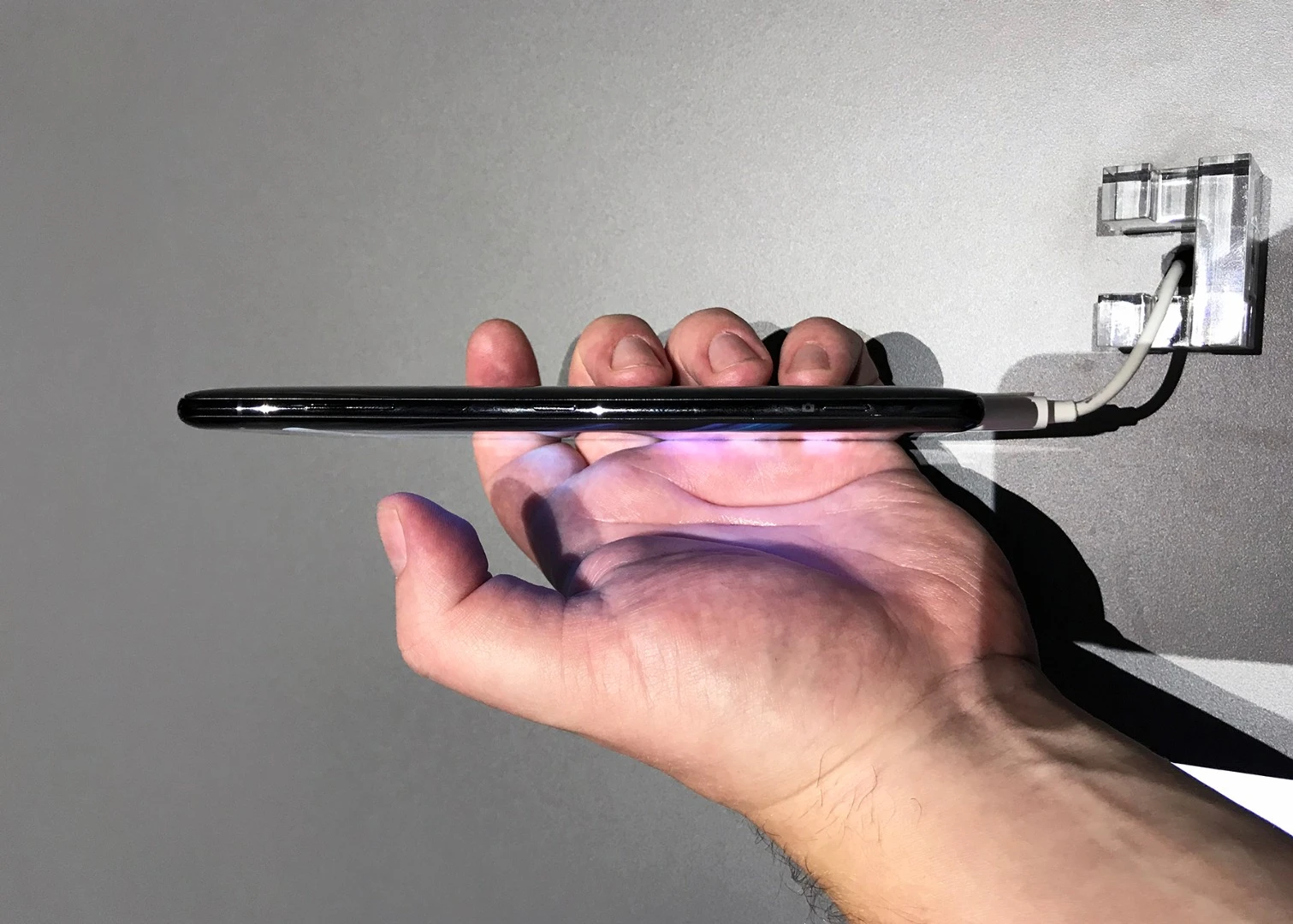 The Xperia XZ3 comes in at 0.4 inches, a little over a centimeter
