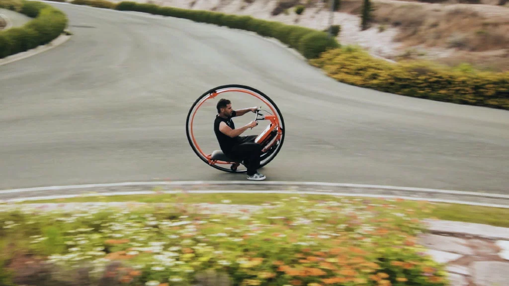 The Make It Extreme team hasn't revealed per-charge range or top speed, but has revealed that it was built for a "greater, final speed" than its combustion-engine predecessor, and provides "