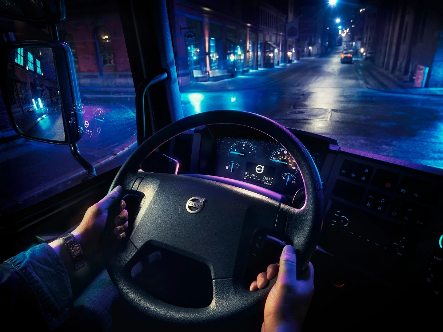The FL Electric is designed to have a range of up to 300 kilometers