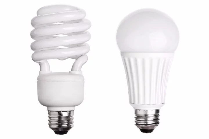 GE will cease production of CFLs (left) in favor of LEDs (right)