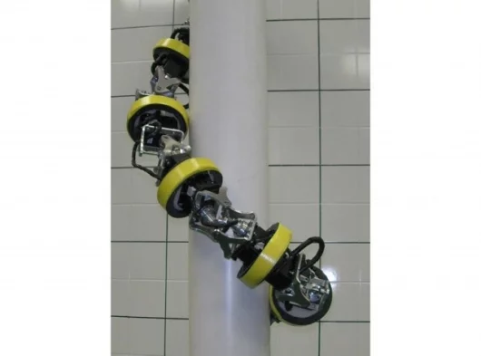 RoMeLa's climbing HyDRAS robot