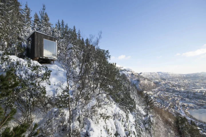 The shelter sits in the mountains of Bergen, Norway (Photo: Gunnar Sørås)