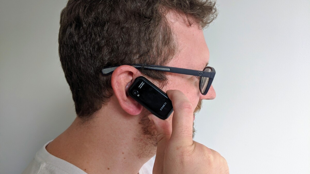 Making calls on the Zanco tiny t2 is a little awkward, with some minor muffling of your voice for the person on the other end