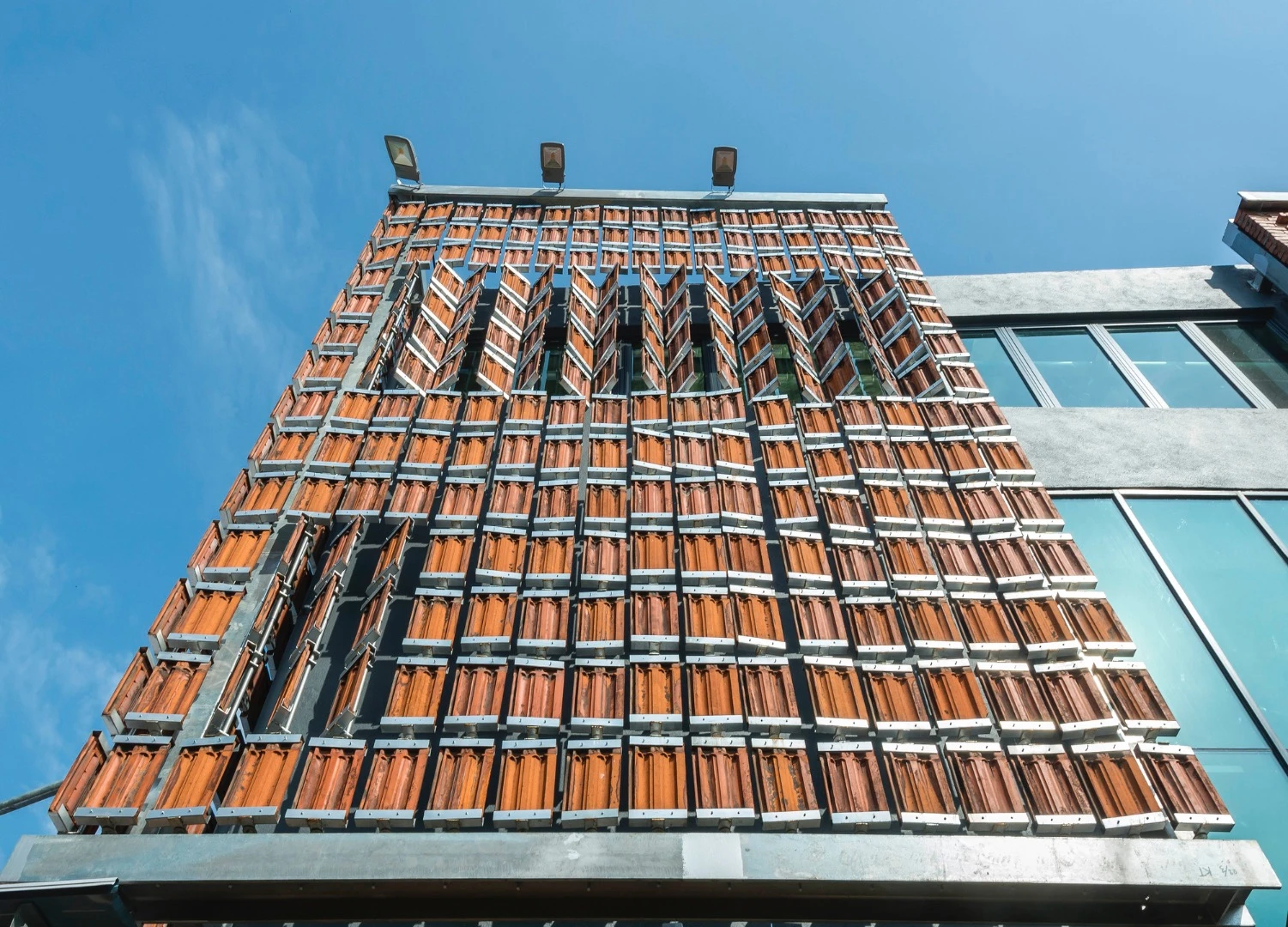 The terracotta tiles enable the breeze to permeate within