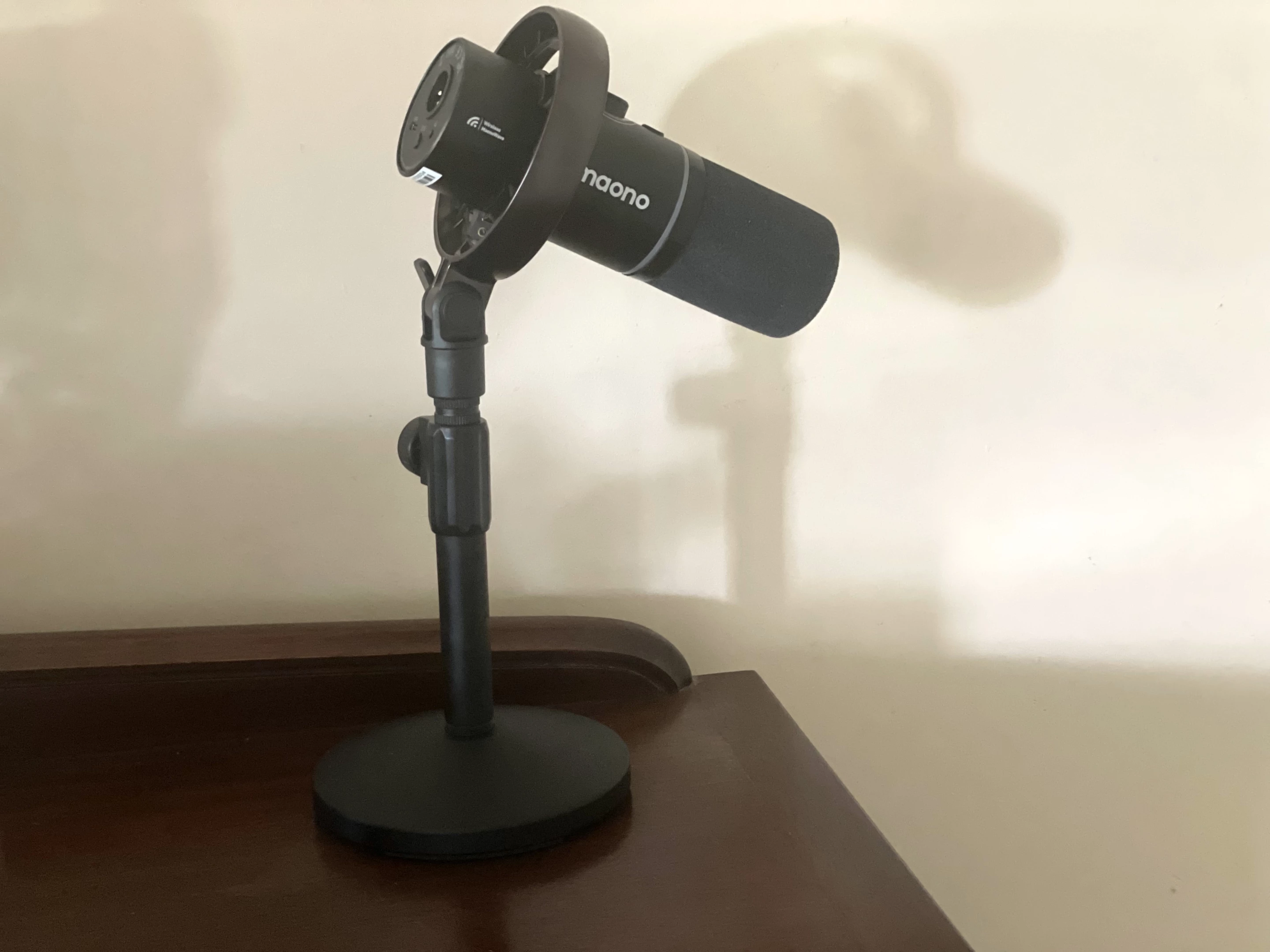 We think the PD200W looks professional without being intimidating