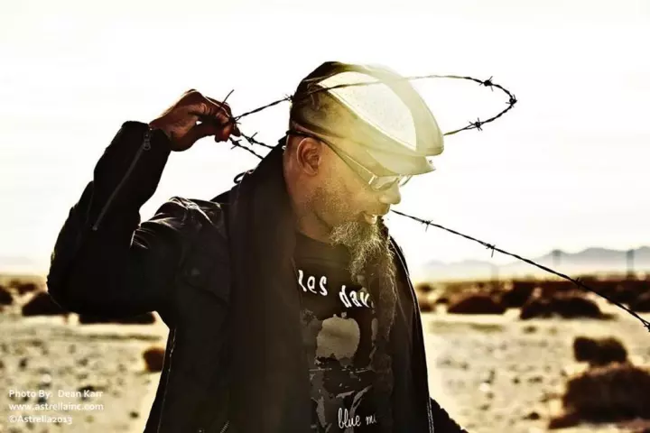 John "Norwood" Fisher of Fishbone wearing a Miles Davis Musical T