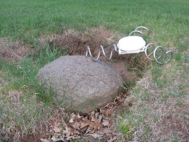 Engineer Tim Lexen has created a prototype ranger device that can move across rough terrain using an omnidirectional screw drive system (Photos: Tim Lexen)