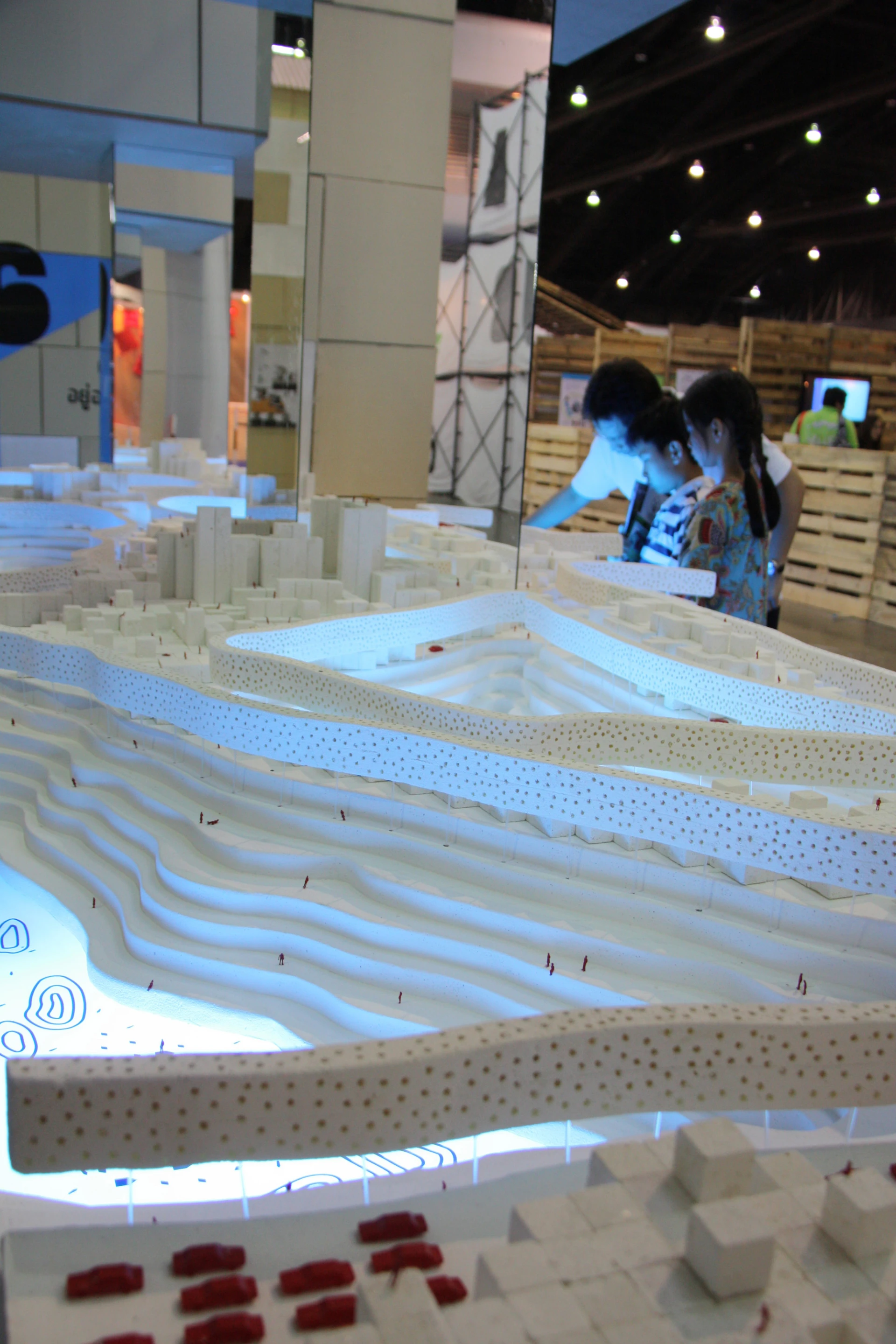 The relative depth of the reservoirs is clear in Shma's physical model of the conceptual Ayutthaya of the future on display at Architect Expo 2012