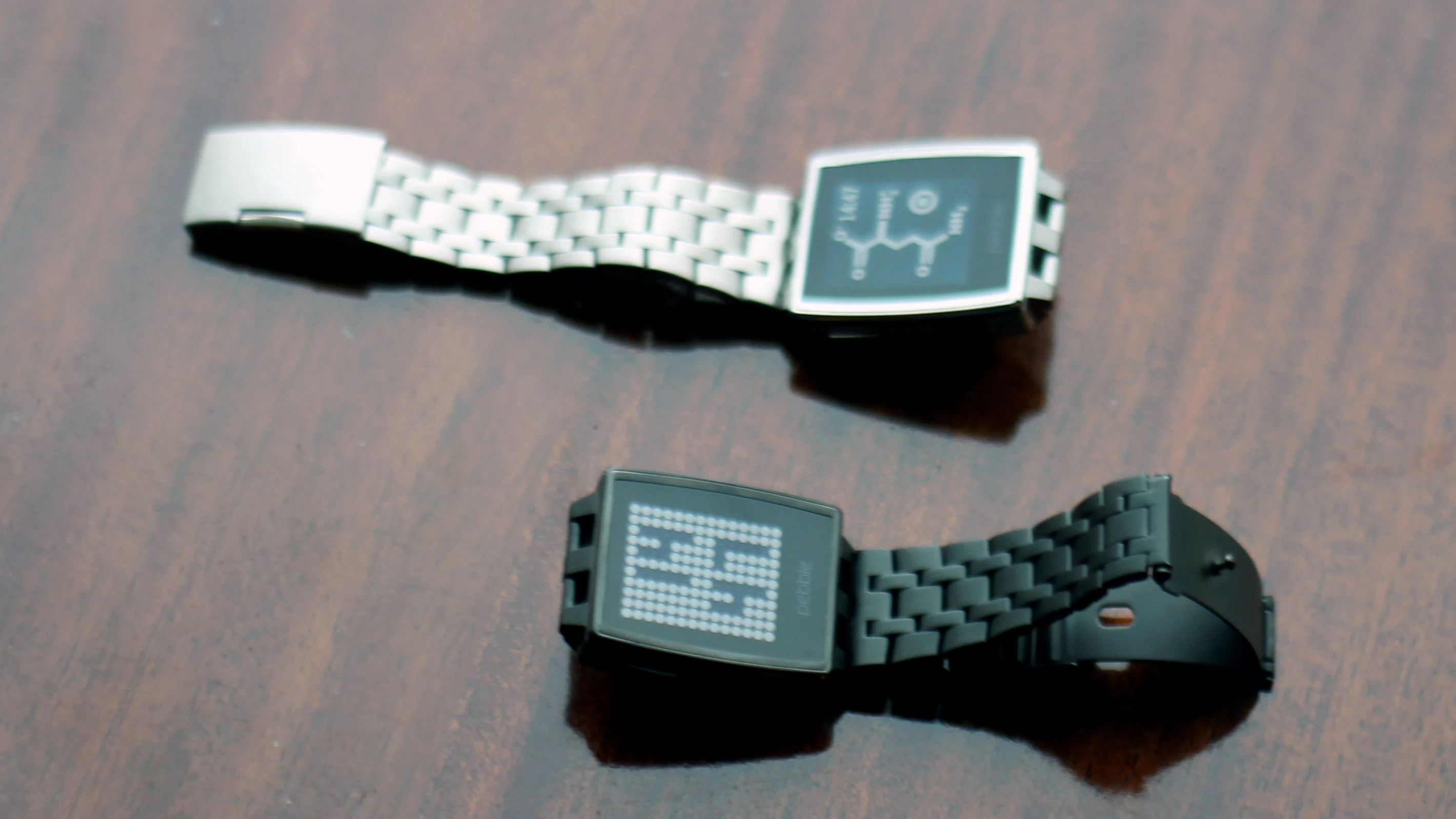 Pebble Steel retails for US$250, a $100 increase over the standard Pebble (which will remain on sale)