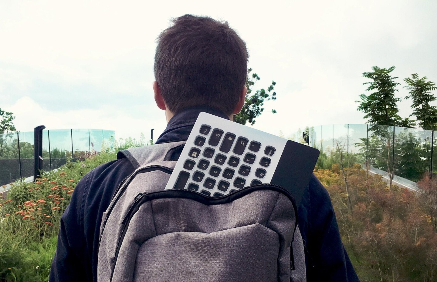 The Nemeio keyboard measures 304 x 179 x 11 mm and weighs 600 g